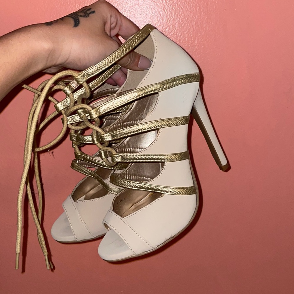 Charlotte Russe heel size 7 Gold & Mauve color
